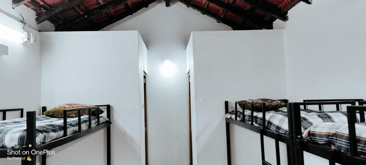 Golden Wings Cafe Otel Gokarna  Dış mekan fotoğraf